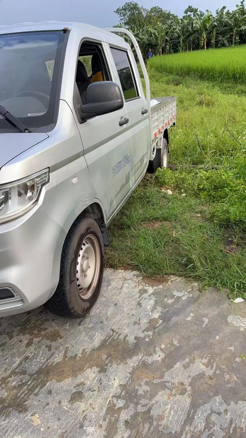 东川区附近货车维修救援24小时在线.24小时汽车维修拖车救援